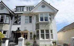 2 Hadleigh Villas