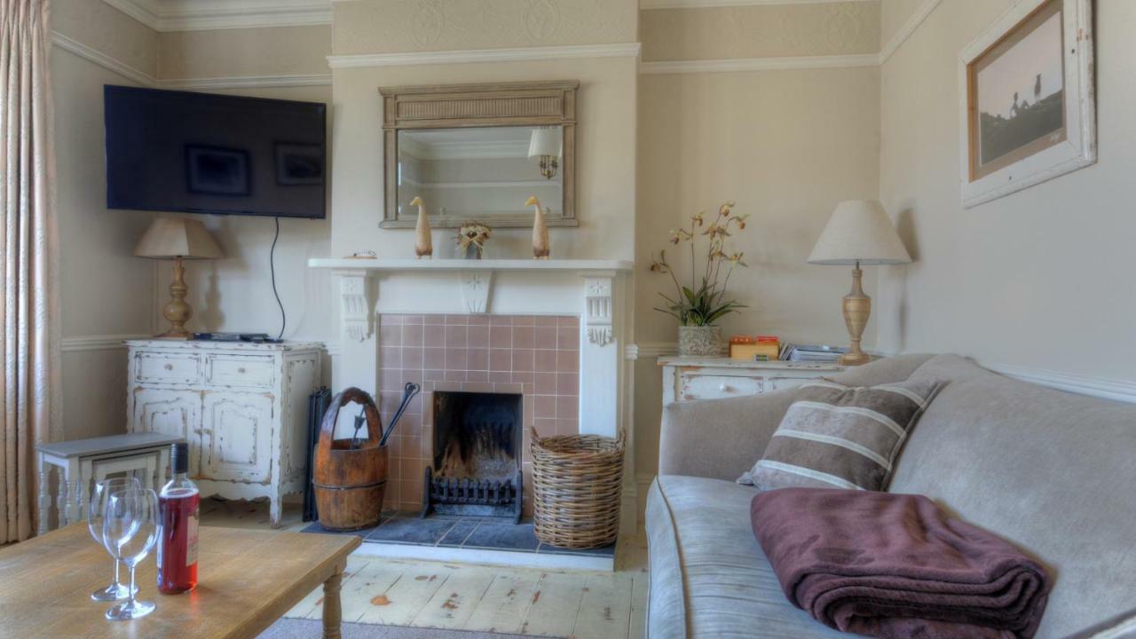 2 Hadleigh Villas Lyme Regis Exterior photo